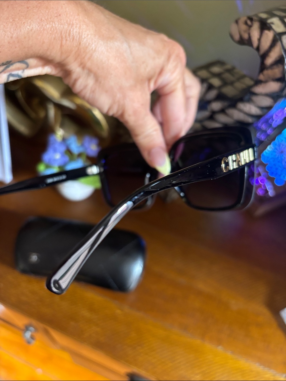 CHANEL Black Gradient Square Sunglasses with Gold CC Accents New with case. - Picture 6 of 11